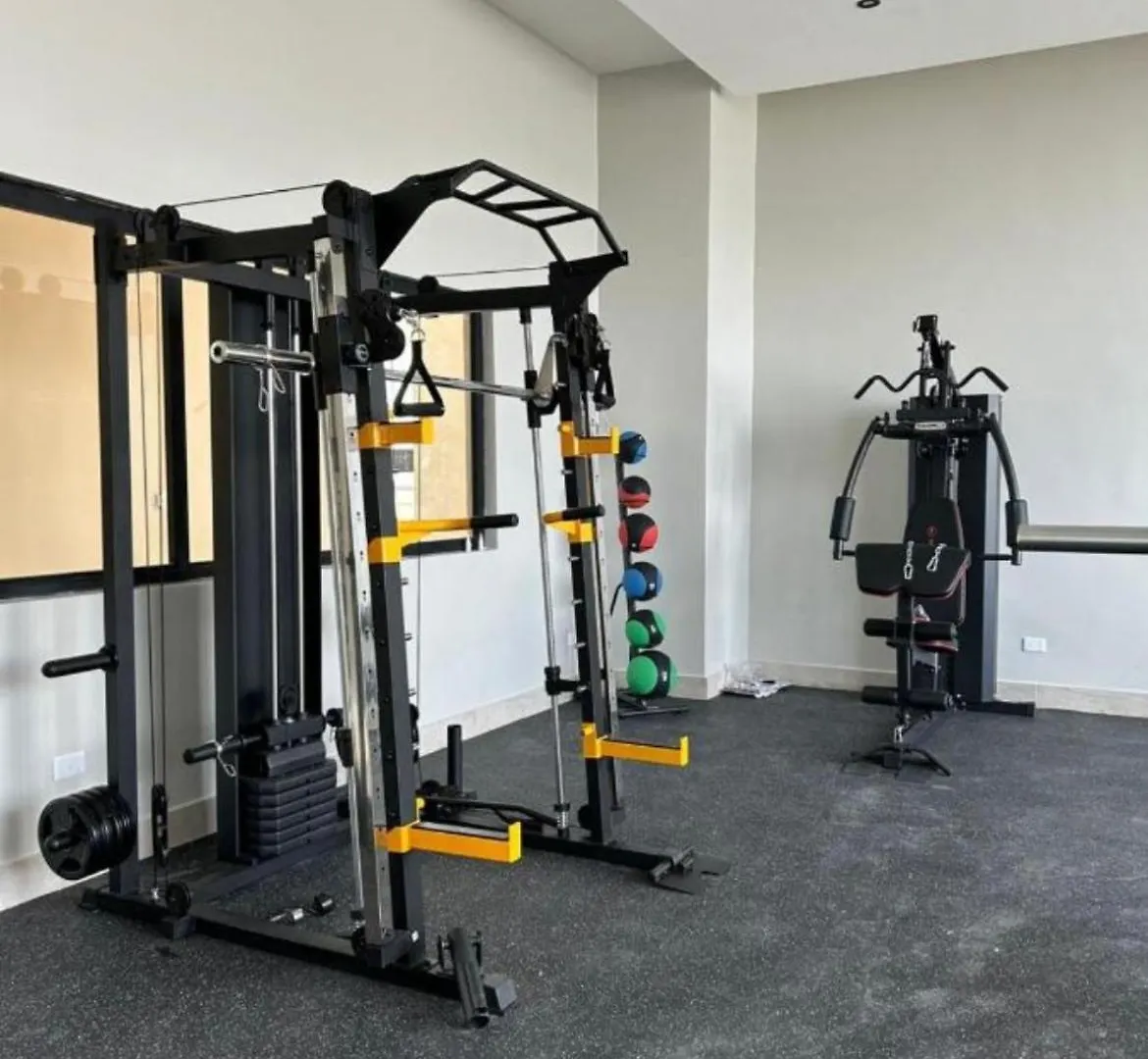 New Luxury 2Br King Bed, Gym, & Pool In The Heart Of Santo Domingo Lägenhet